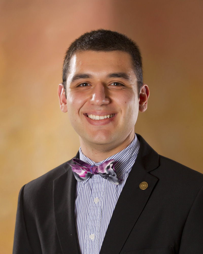 Do Alfredo Oliveira ’14 is passionate about government St. Cloud