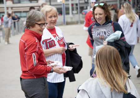 Huskies celebrate SCSU Night at the Minnesota Twins game