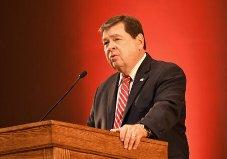 Interim President Dietz begins academic year with convocation address