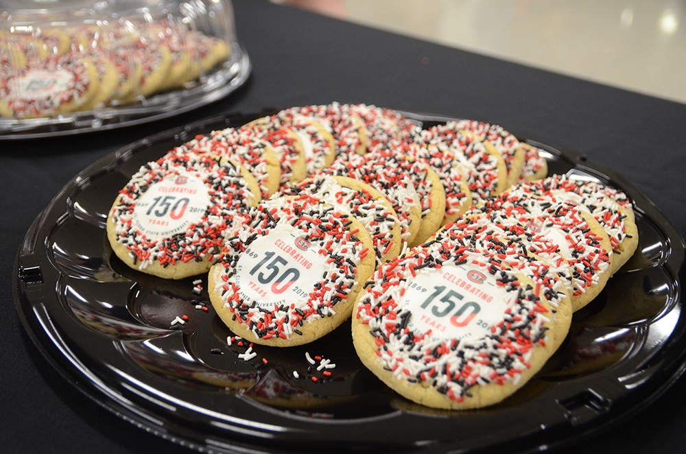 150 decorated cookies