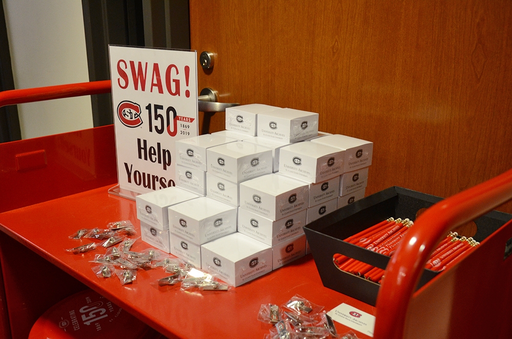 Swag table