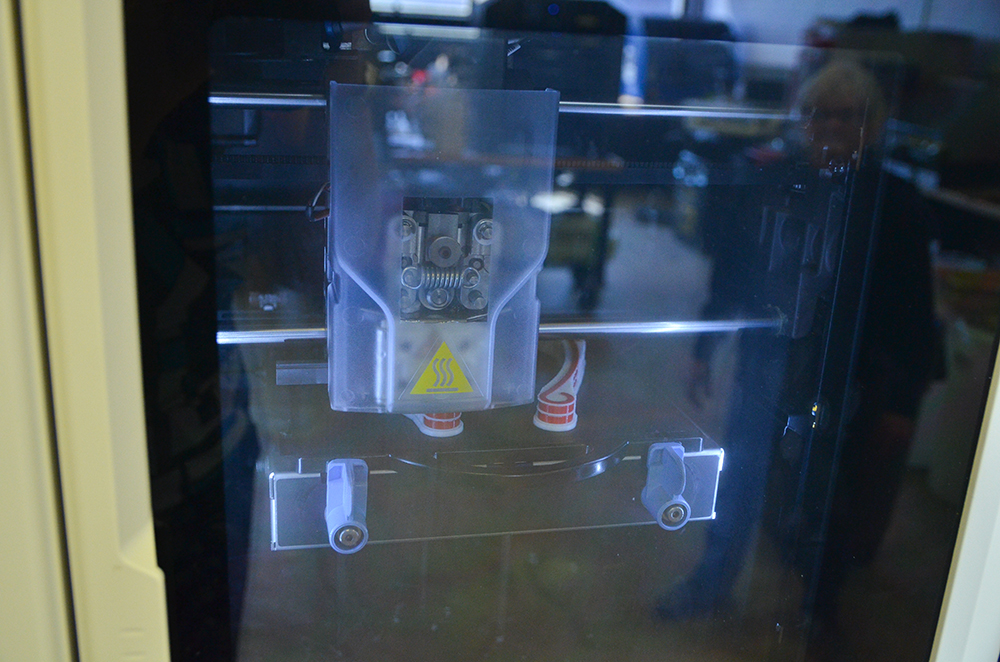 3D printer making transparency holders